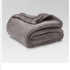Grey Throwblanket